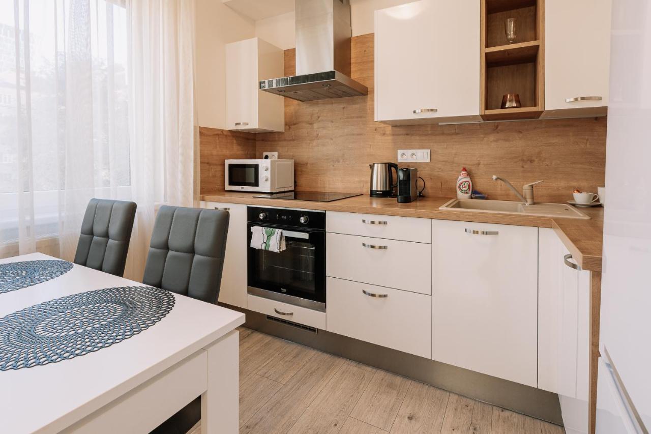 Skau 2 Old Town Family & Business Apartment 2 Floor Free Parking Братислава Екстер'єр фото