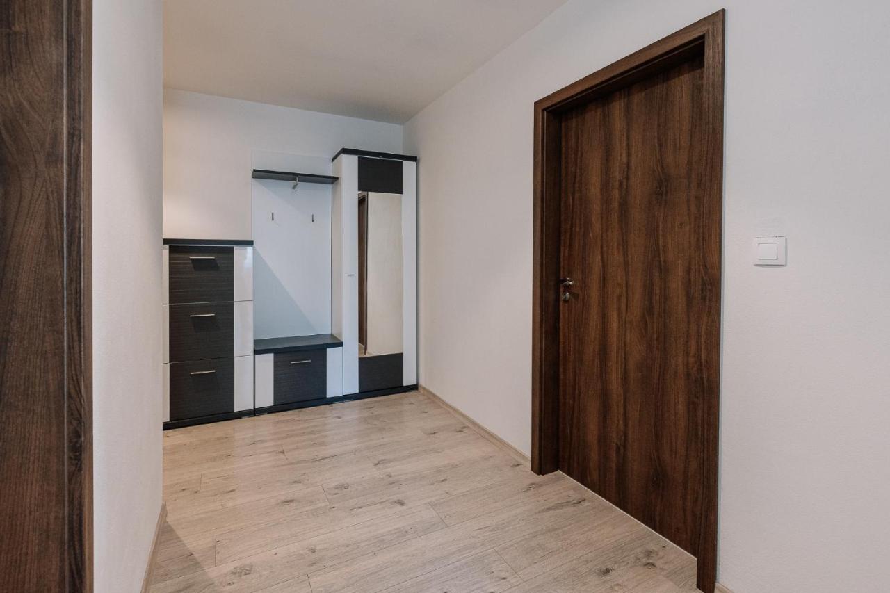 Skau 2 Old Town Family & Business Apartment 2 Floor Free Parking Братислава Екстер'єр фото